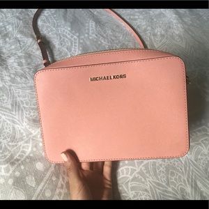 Michael Kors Jet Set Crossbody